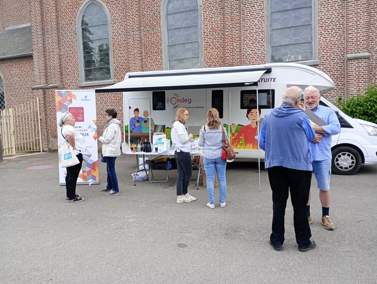 Caravane, le réseau qui roule