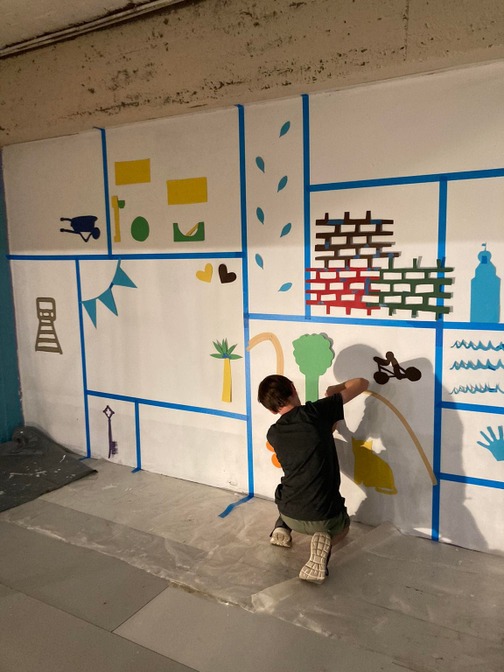 Asbl Ecole du Cirque et Imagin’AMO < atelier mené avec l’artiste Rébecca Moreau Zieba